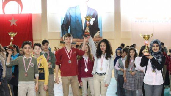 2016-2017 Şehit Ömer HALİSDEMİR Okul Sporları Sezonu Geleneksel Çocuk Oyunları Ödül Töreni Yapıldı
