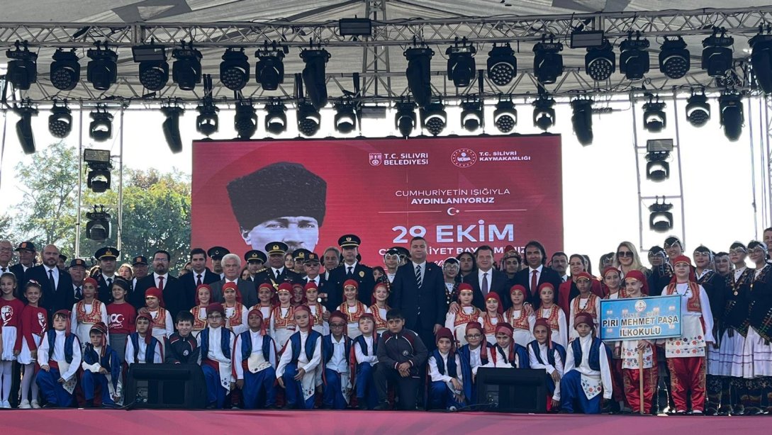 29 Ekim Cumhuriyetimizin Kuruluşunun 101.Yıldönümü Kaymakamımız Sayın Tolga Toğan'ın teşrifleri,ilçe  protokolü,şehit ailelerimiz,gazilerimiz,öğrenciler ve vatandaşlarımızın katılımıyla büyük bir coşkuyla kutlandı.