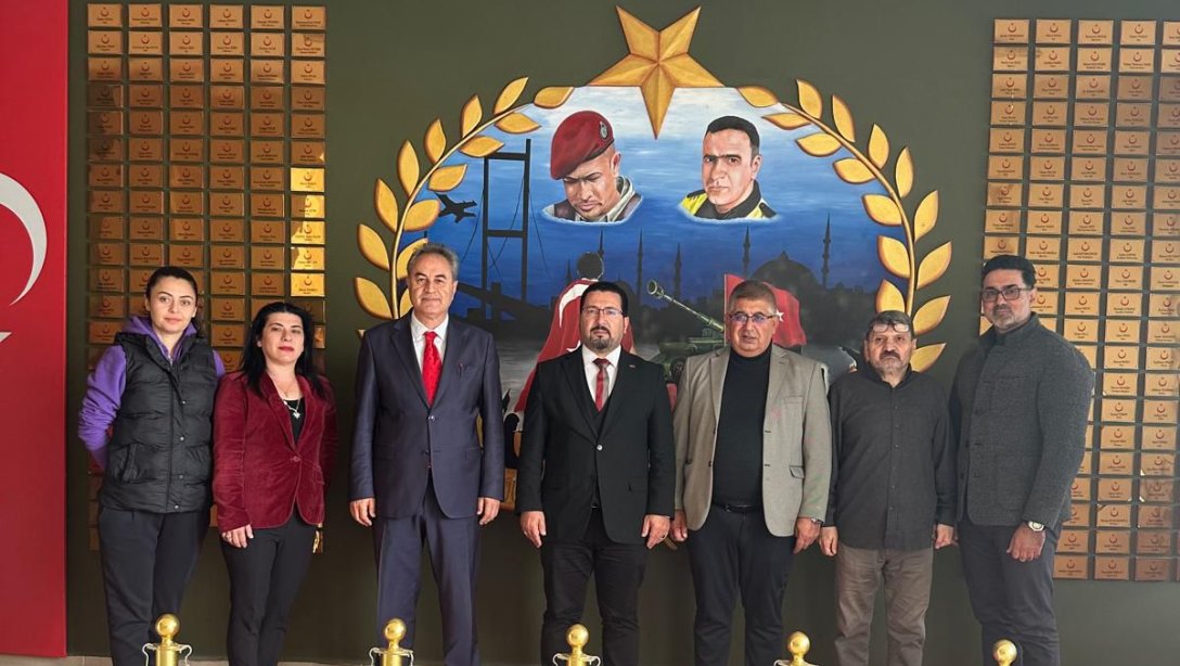 İlçe Millî Eğitim Müdürümüz İbrahim Hakkı Damat ,Abdullah Bilgingüllüoğlu Özel Eğitim Meslek Okulu'nu ziyaret ederek yeni eğitim öğretim yılında öğrencilerimize, öğretmenlerimize ve idarecilerimize başarılar diledi.