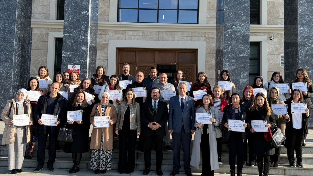 e-Twinning Proje Çalışmaları kapsamında yaptıkları projeler ile Ulusal ve Avrupa Kalite Etiketi almış 32 öğretmenimizin  katılımı ile Silivri İlçe Milli Eğitim Müdürlüğü olarak düzenlediğimiz 